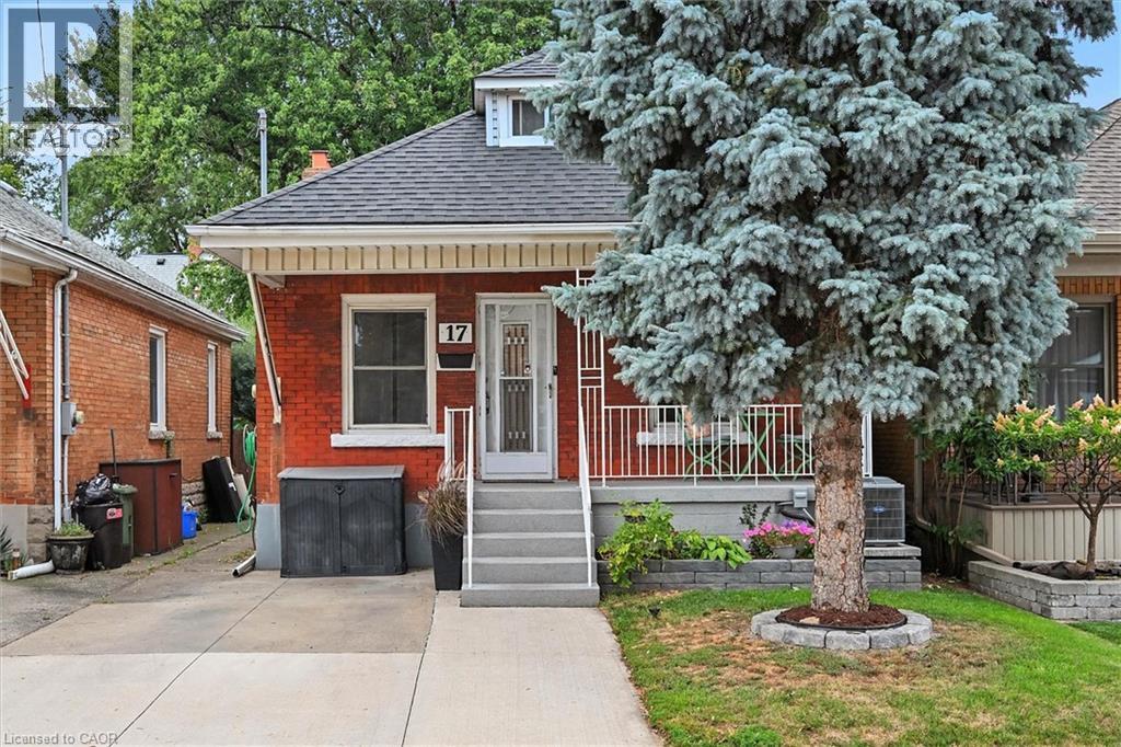 17 Cameron Avenue N, Hamilton, Ontario  L8H 4Y9 - Photo 1 - 40762480