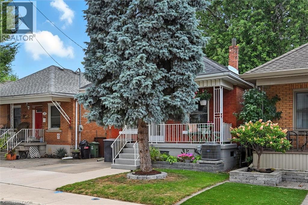 17 Cameron Avenue N, Hamilton, Ontario  L8H 4Y9 - Photo 3 - 40762480