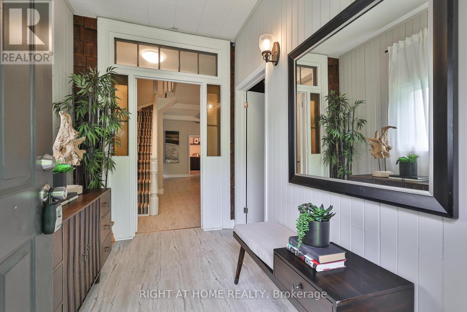 Property at 998 SULPHUR SPRINGS image 3