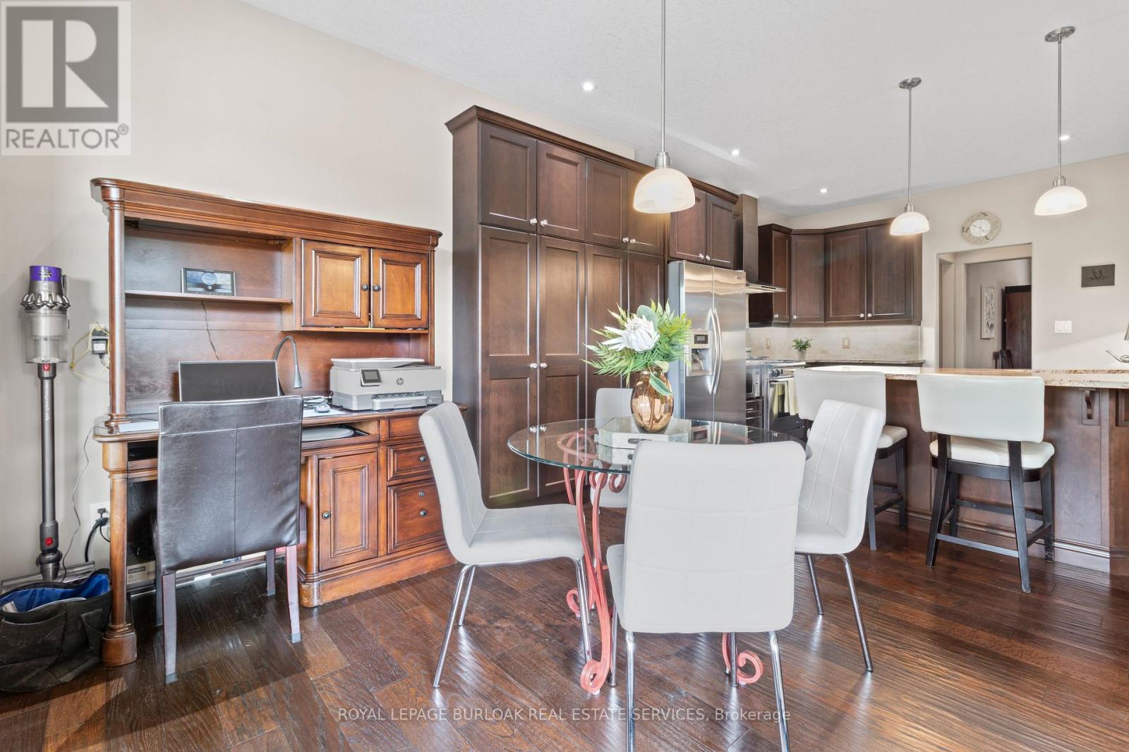 21 Farrow Road, Brantford, Ontario  N3T 5L7 - Photo 15 - X12366087