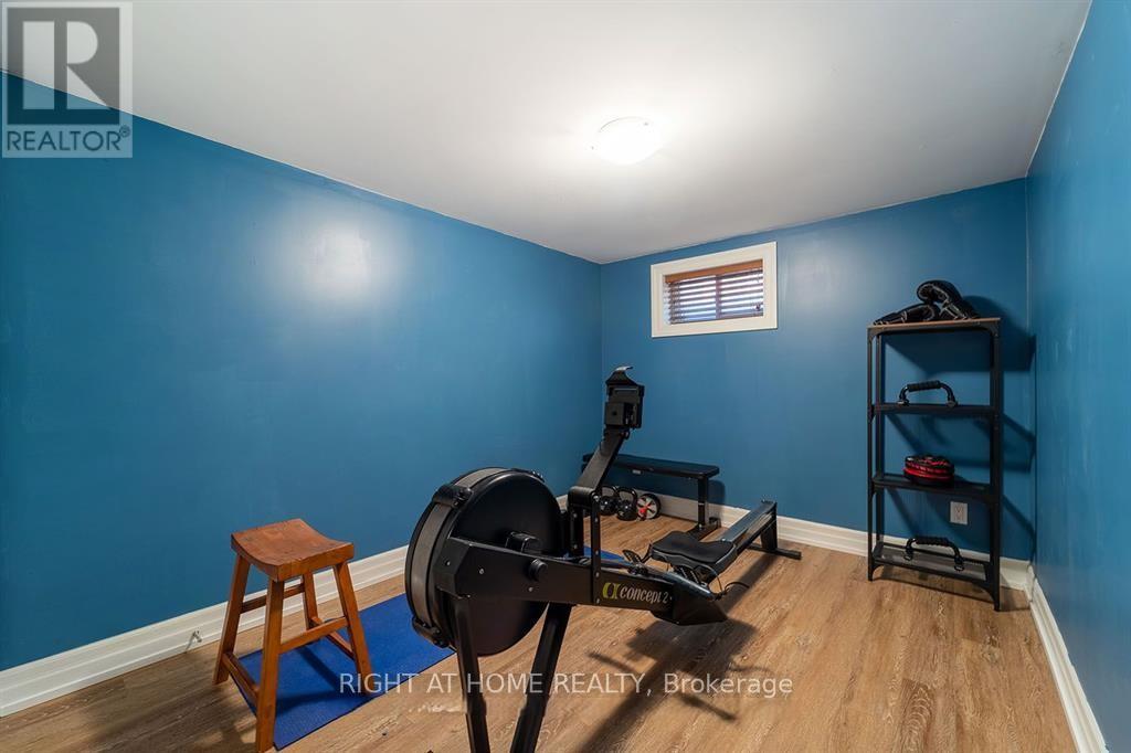 454 Seabourne Drive, Oakville, Ontario  L6L 4G2 - Photo 17 - W12364176