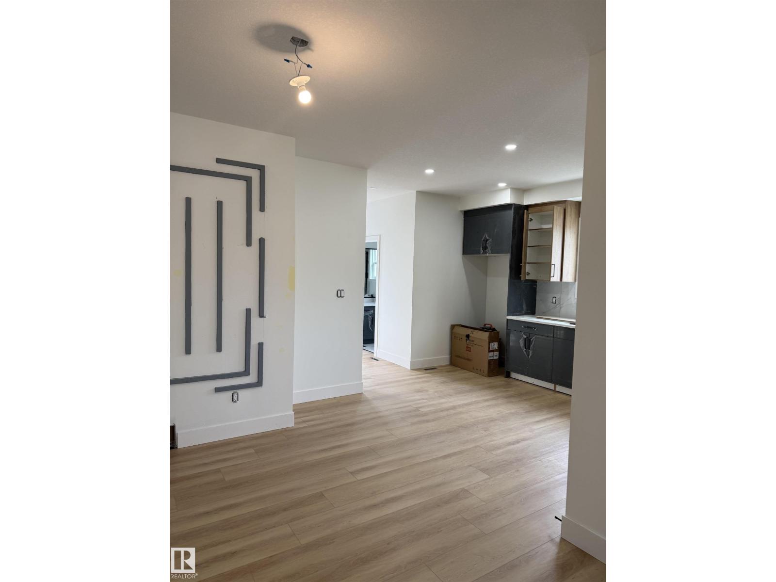 11915 123 St Nw, Edmonton, Alberta  T5L 0G9 - Photo 10 - E4454821
