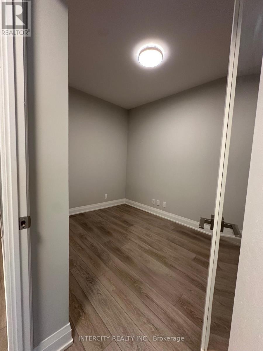 1806 - 18 Water Walk Drive, Markham, Ontario  L3R 6L5 - Photo 6 - N12351357