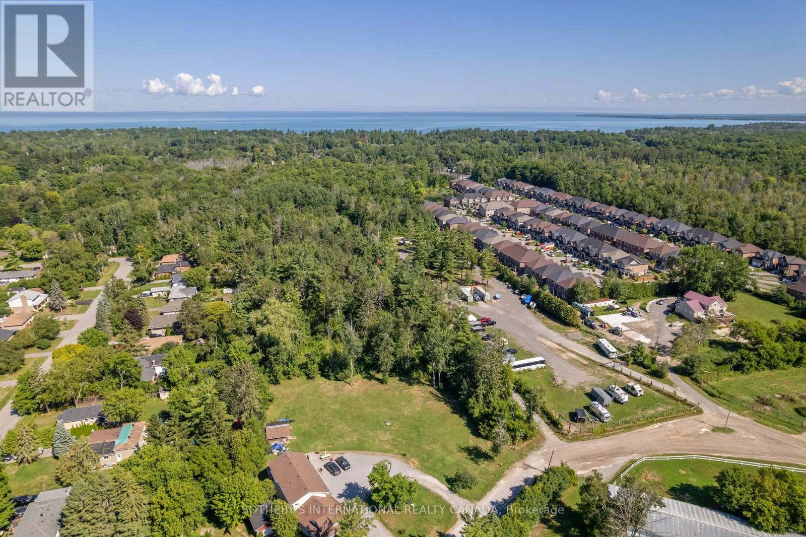 84 Market Street, Georgina (Sutton & Jackson's Point), Ontario  L0E 1R0 - Photo 11 - N12365507