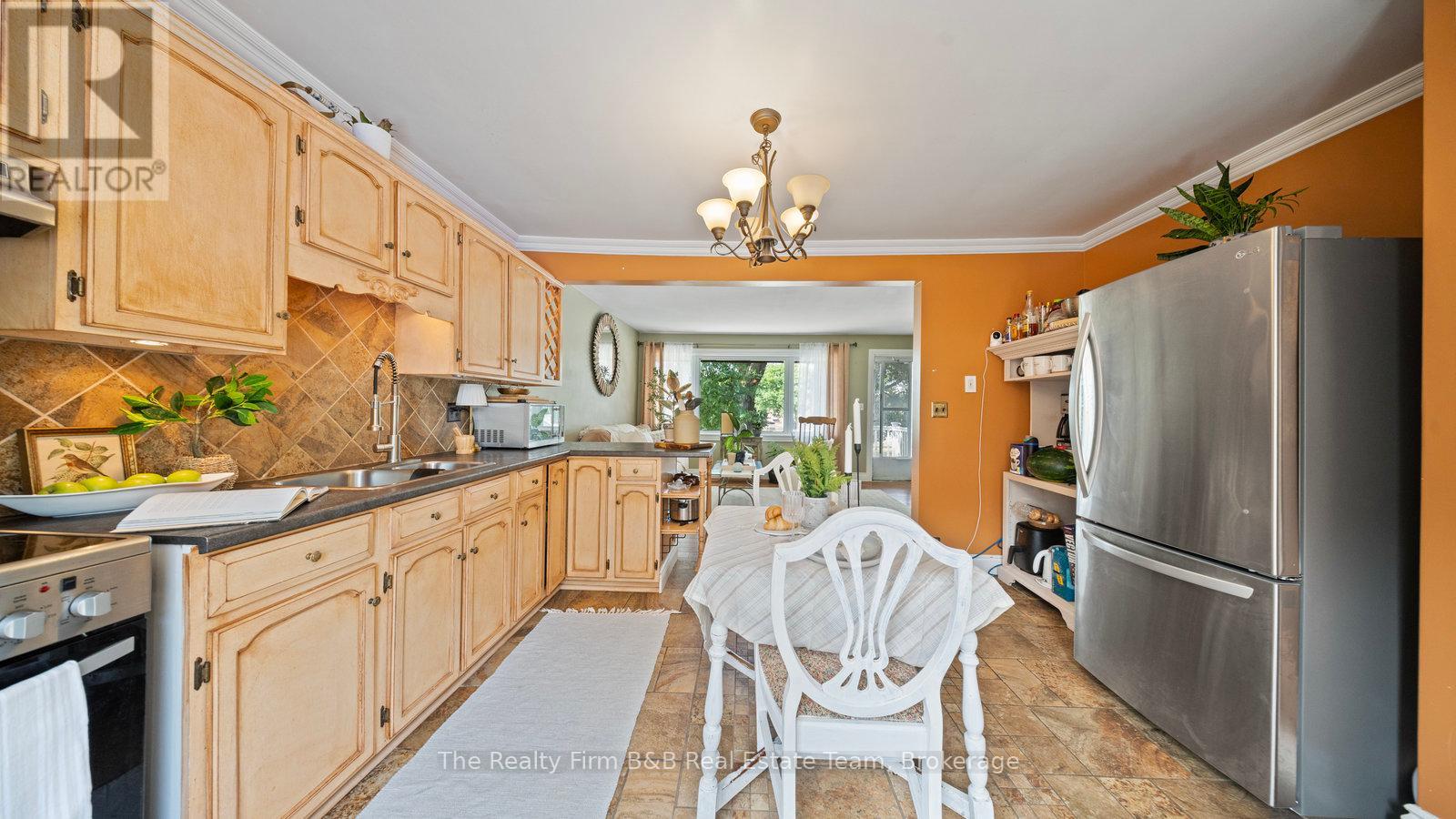 912 Alice Street, Woodstock, Ontario  N4S 2J6 - Photo 18 - X12366268