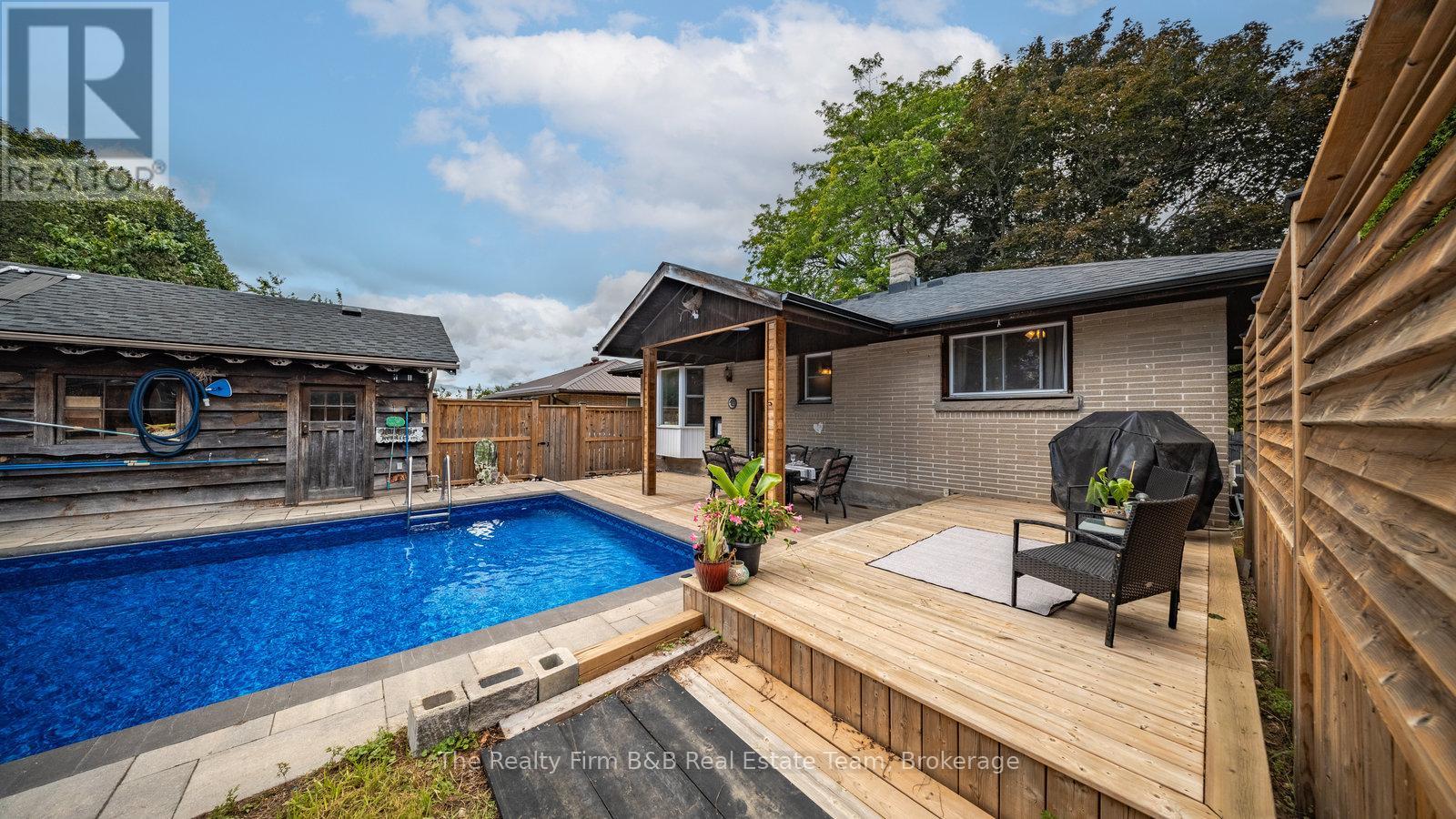 912 Alice Street, Woodstock, Ontario  N4S 2J6 - Photo 4 - X12366268