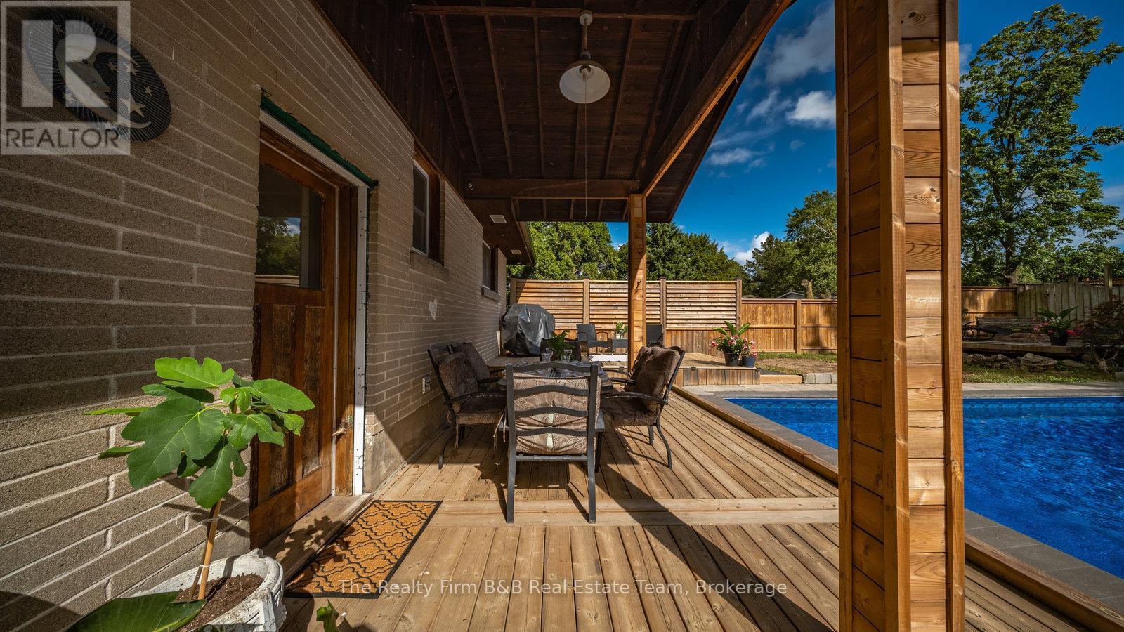 912 Alice Street, Woodstock, Ontario  N4S 2J6 - Photo 5 - X12366268