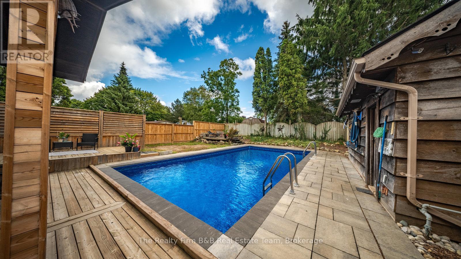 912 Alice Street, Woodstock, Ontario  N4S 2J6 - Photo 8 - X12366268