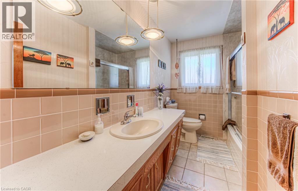 554 Sprucehill Avenue, Waterloo, Ontario  N2L 4V7 - Photo 22 - 40763042