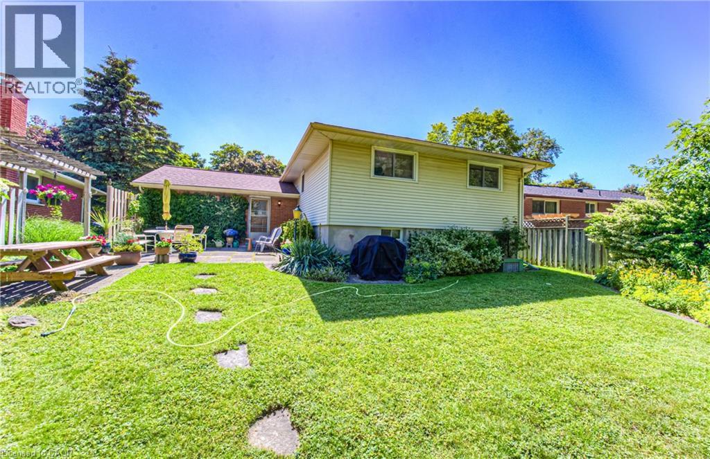 554 Sprucehill Avenue, Waterloo, Ontario  N2L 4V7 - Photo 41 - 40763042