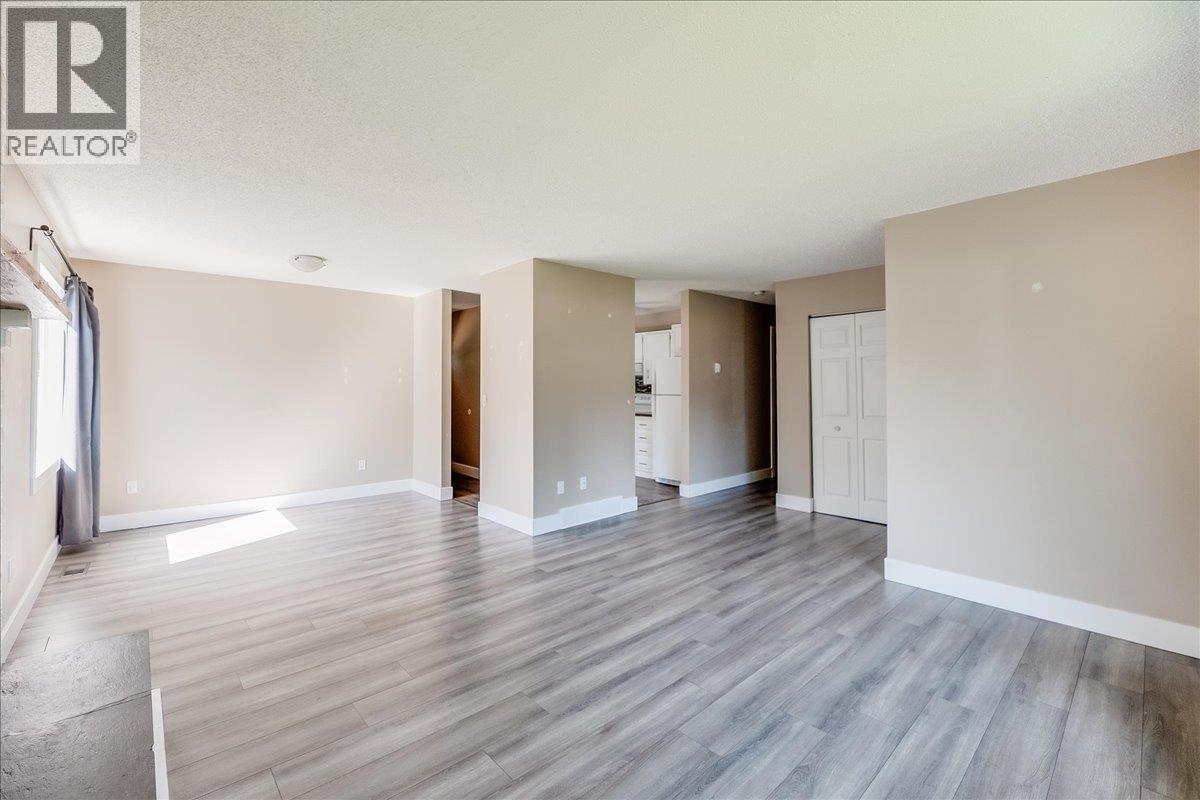 1916 Riverside Crescent, Castlegar, British Columbia  V1N 3W6 - Photo 10 - 10360683