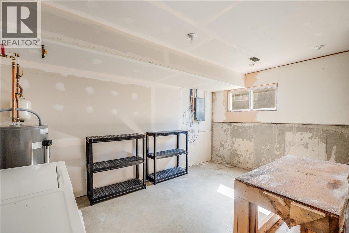 1916 Riverside Crescent, Castlegar, British Columbia  V1N 3W6 - Photo 22 - 10360683