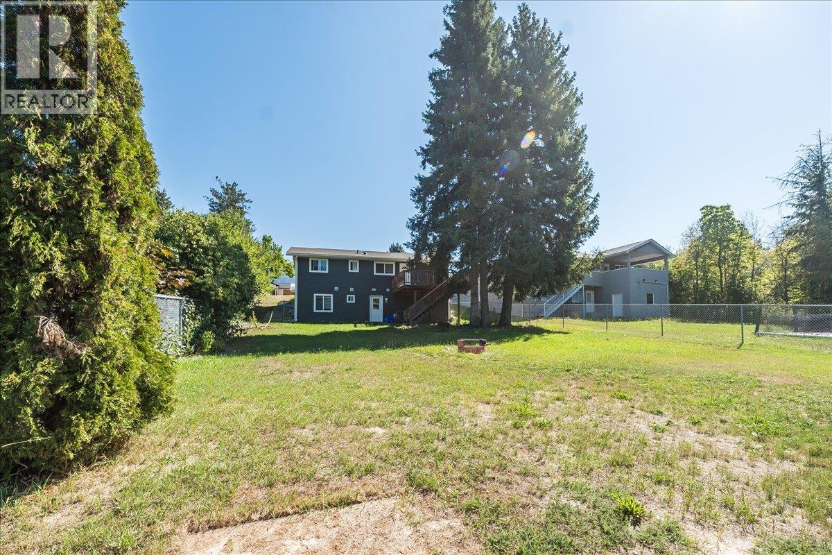1916 Riverside Crescent, Castlegar, British Columbia  V1N 3W6 - Photo 5 - 10360683