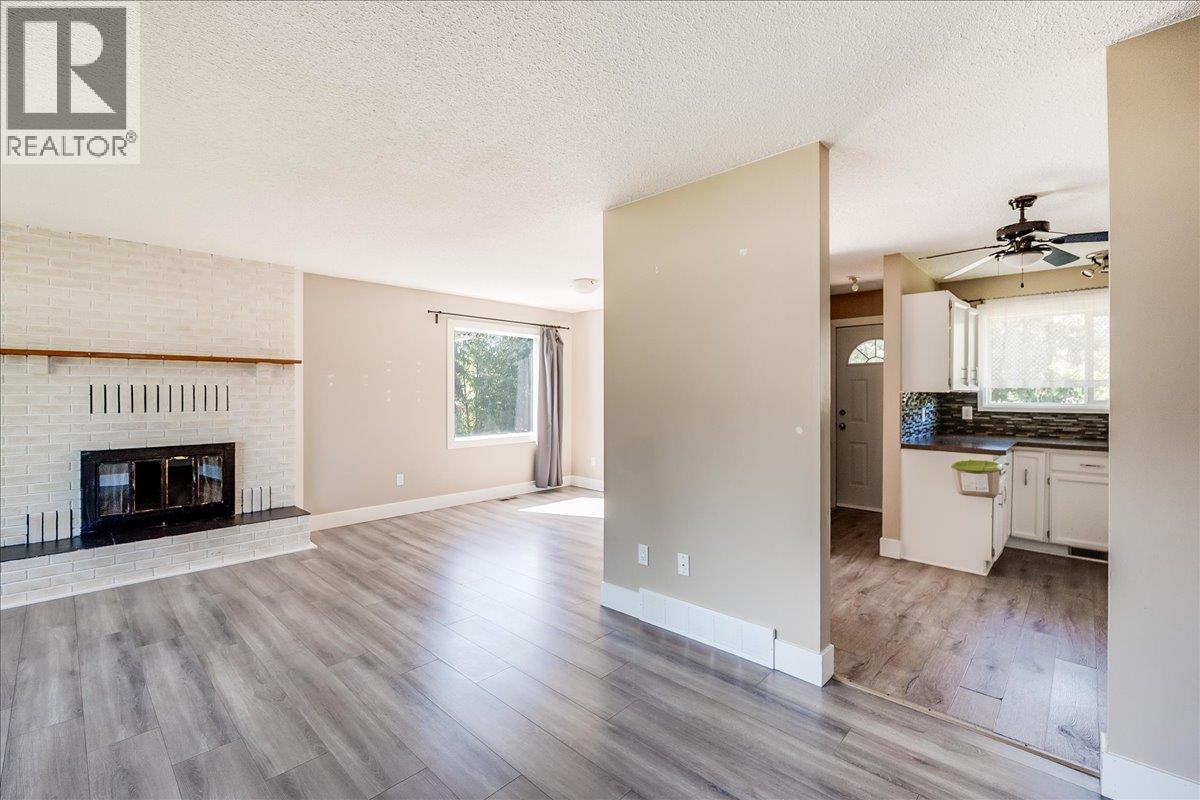 1916 Riverside Crescent, Castlegar, British Columbia  V1N 3W6 - Photo 7 - 10360683