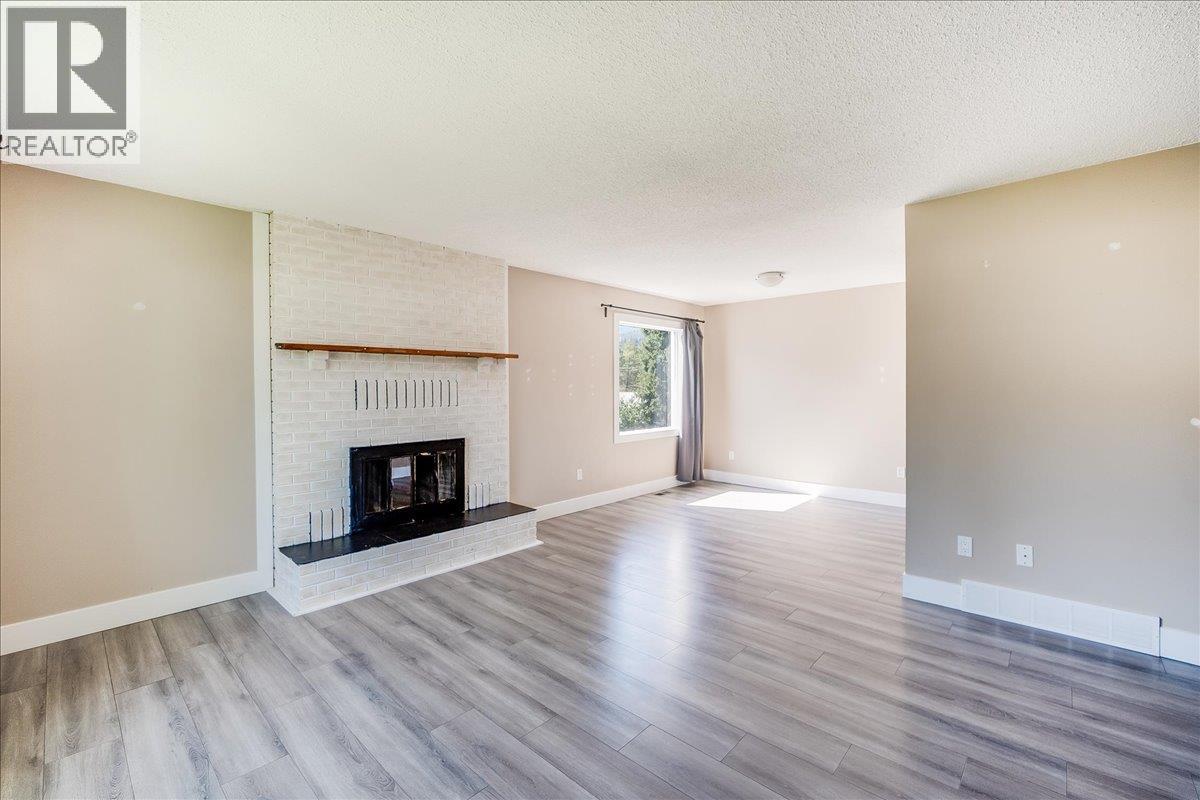 1916 Riverside Crescent, Castlegar, British Columbia  V1N 3W6 - Photo 9 - 10360683