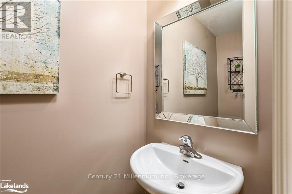 14 Wildrose Trail, Collingwood, Ontario  L9Y 0J5 - Photo 5 - S12366351