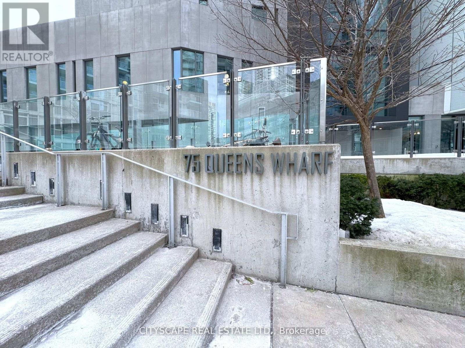 3901 - 75 Queens Wharf Road, Toronto, Ontario  M5V 0J8 - Photo 2 - C12366208