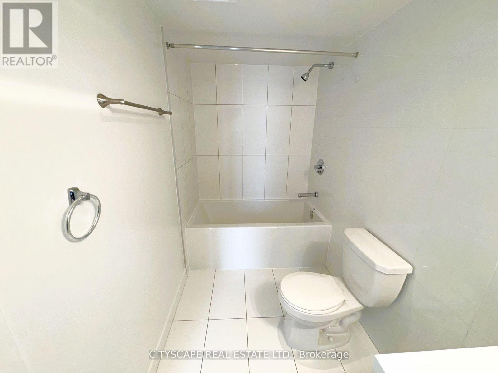 3901 - 75 Queens Wharf Road, Toronto, Ontario  M5V 0J8 - Photo 25 - C12366208