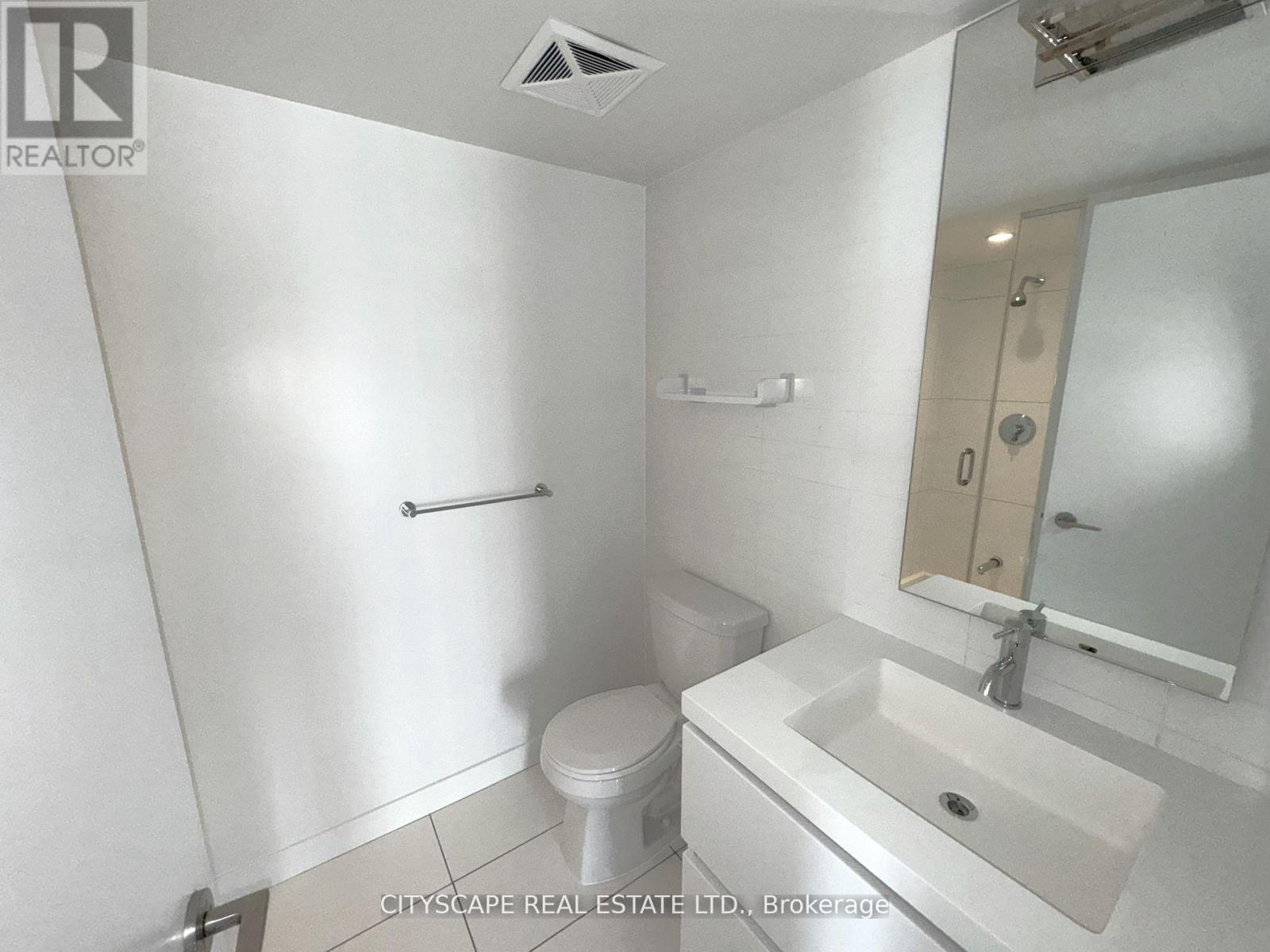 3901 - 75 Queens Wharf Road, Toronto, Ontario  M5V 0J8 - Photo 29 - C12366208