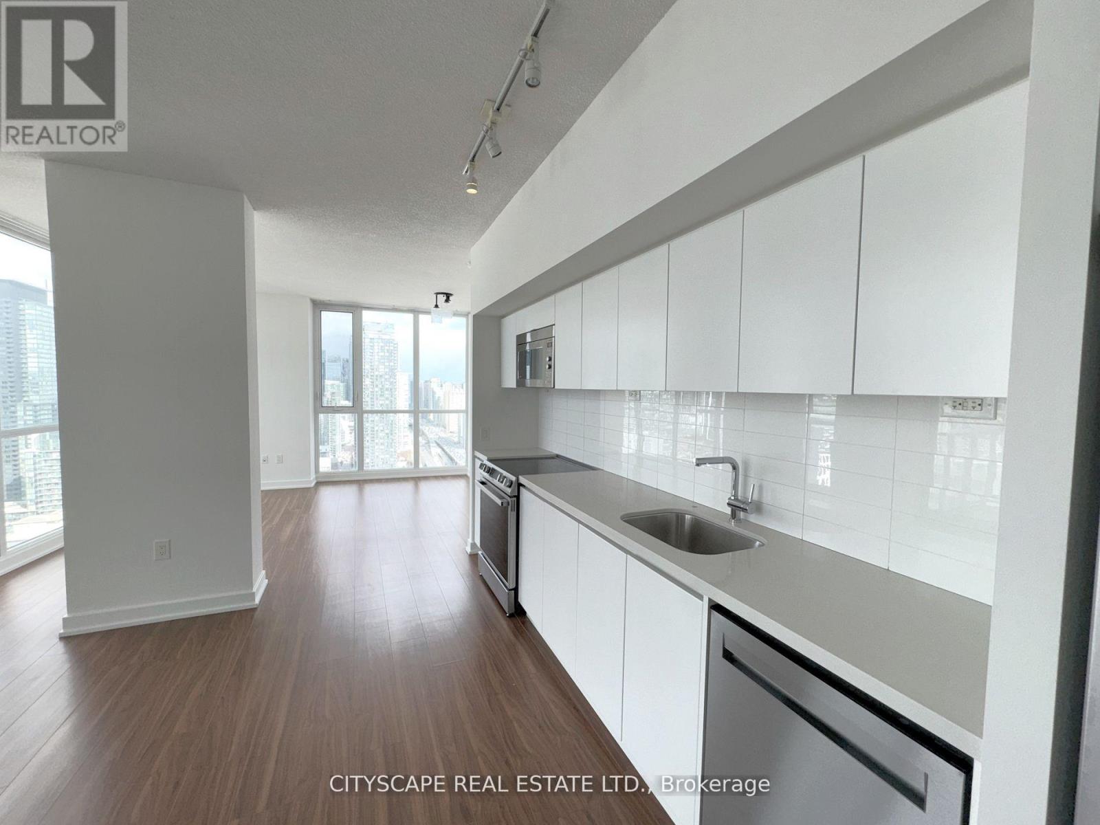 3901 - 75 Queens Wharf Road, Toronto, Ontario  M5V 0J8 - Photo 8 - C12366208