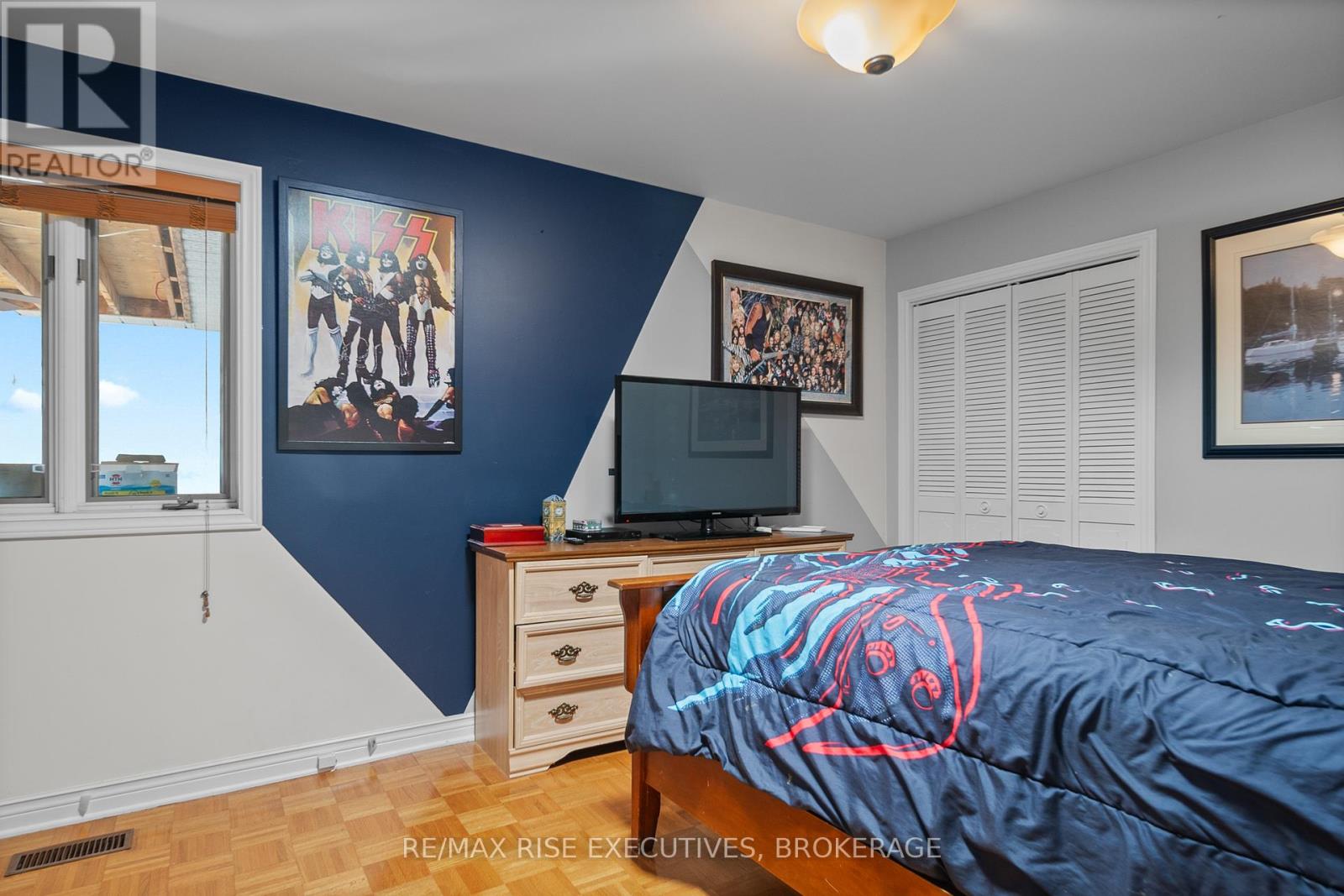 1779 Floyd Avenue, Kingston, Ontario  K7L 4V4 - Photo 24 - X12366296