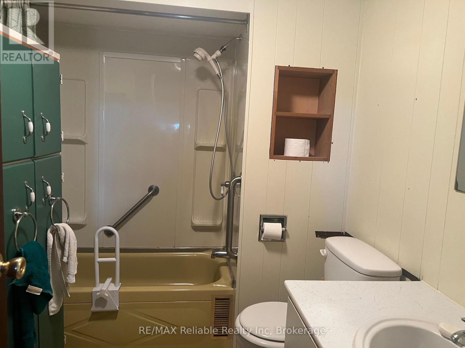 41597 Hullett Mckillop Road, Central Huron, Ontario  N0M 1H0 - Photo 14 - X12366222