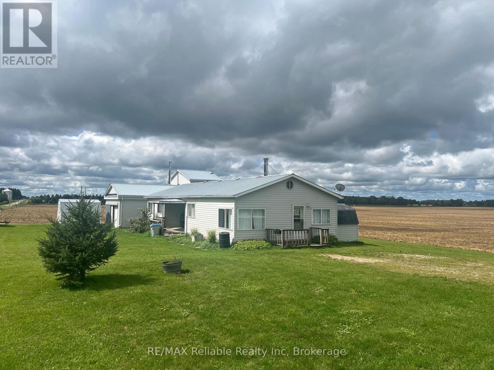 41597 Hullett Mckillop Road, Central Huron, Ontario  N0M 1H0 - Photo 3 - X12366222
