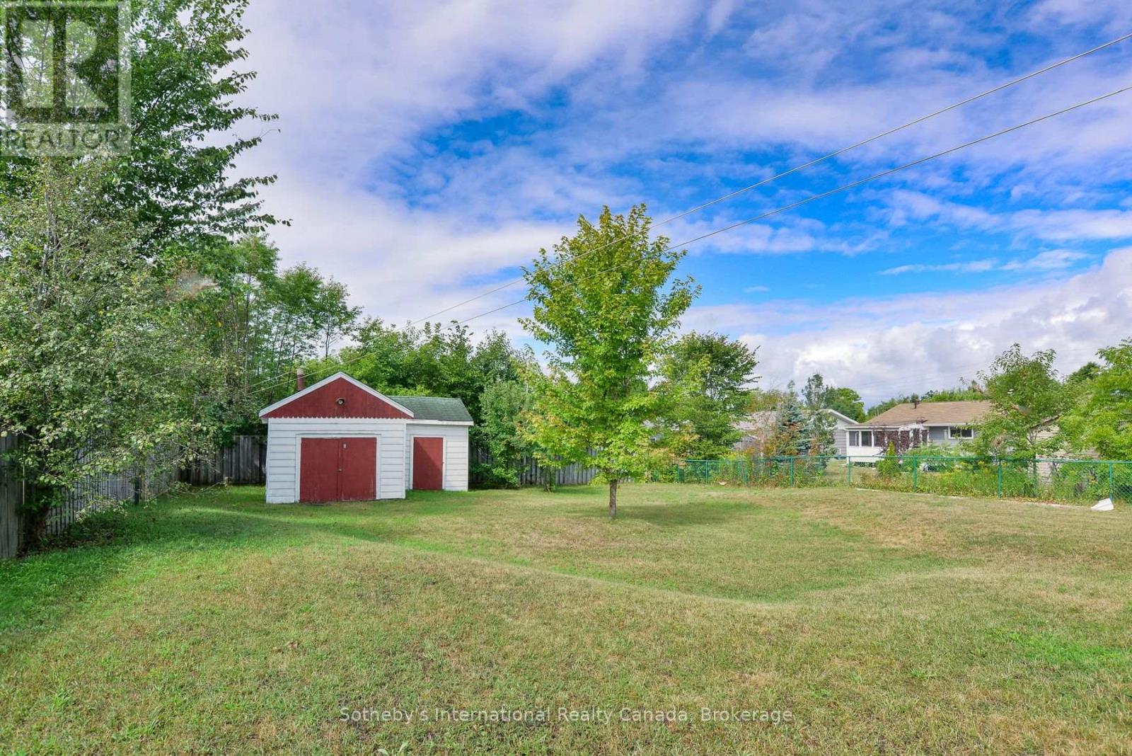 255 Clarence Street, Gravenhurst, Ontario  P1P 1K6 - Photo 19 - X12366273
