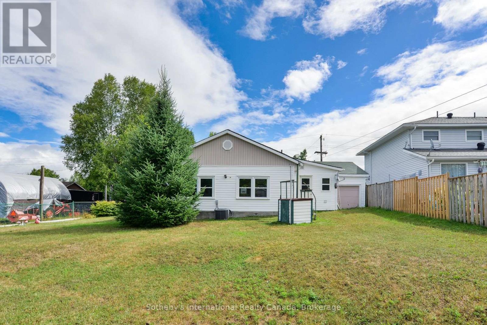 255 Clarence Street, Gravenhurst, Ontario  P1P 1K6 - Photo 20 - X12366273