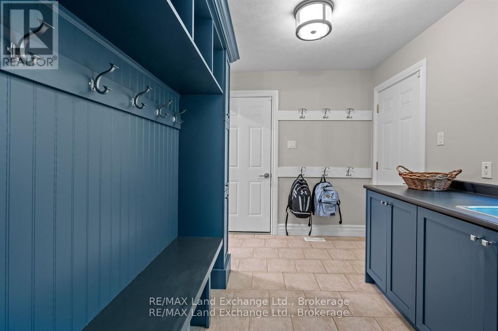 200 Trillium Drive, Saugeen Shores, Ontario  N0H 2C2 - Photo 12 - X12366306