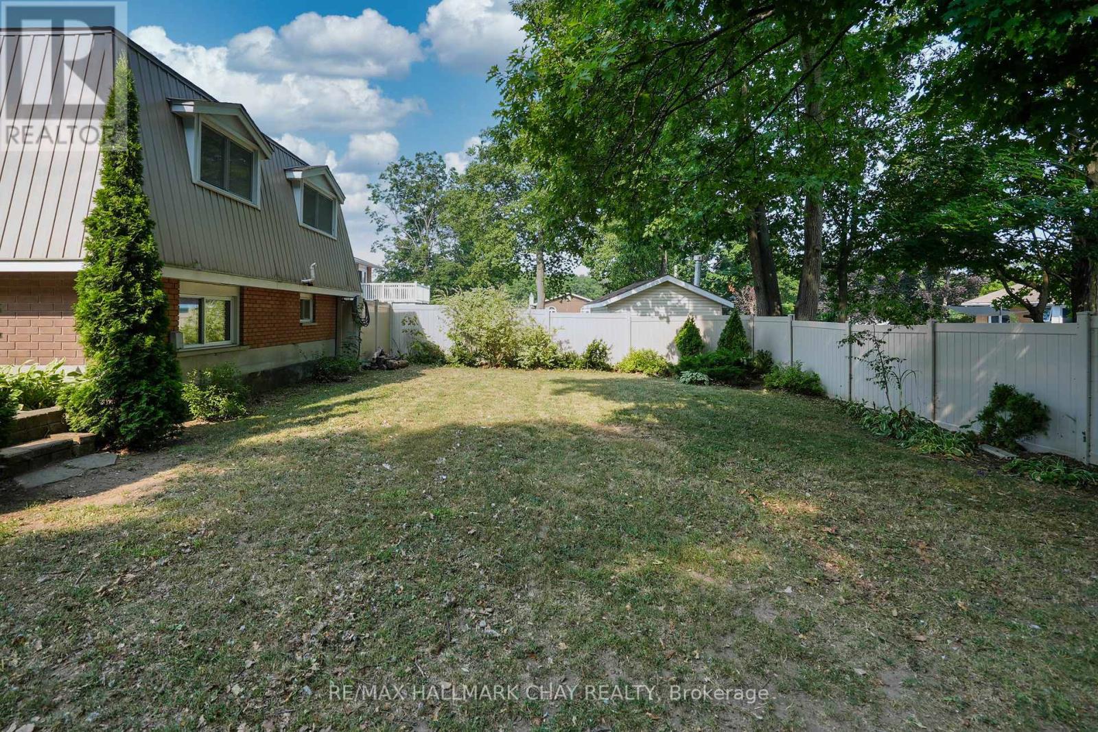 15 Viel Street, Penetanguishene, Ontario  L9M 1H8 - Photo 50 - S12366172