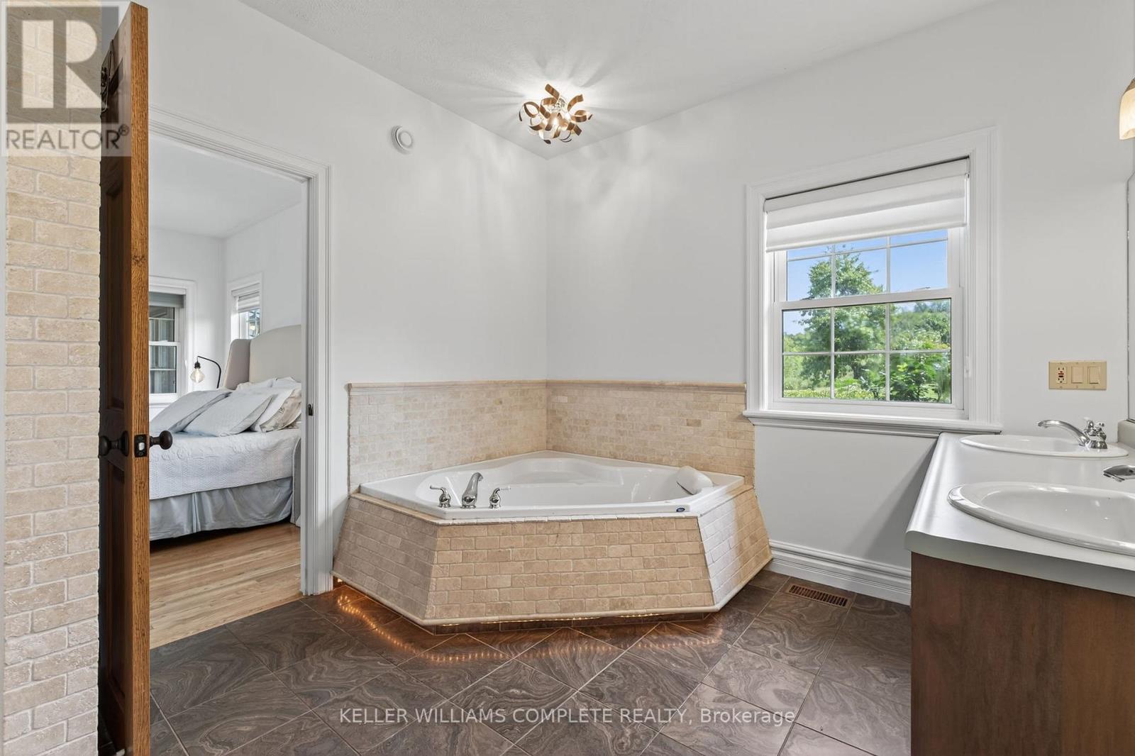 599450 2nd Concession N, Meaford, Ontario  N0H 1B0 - Photo 30 - X12366332