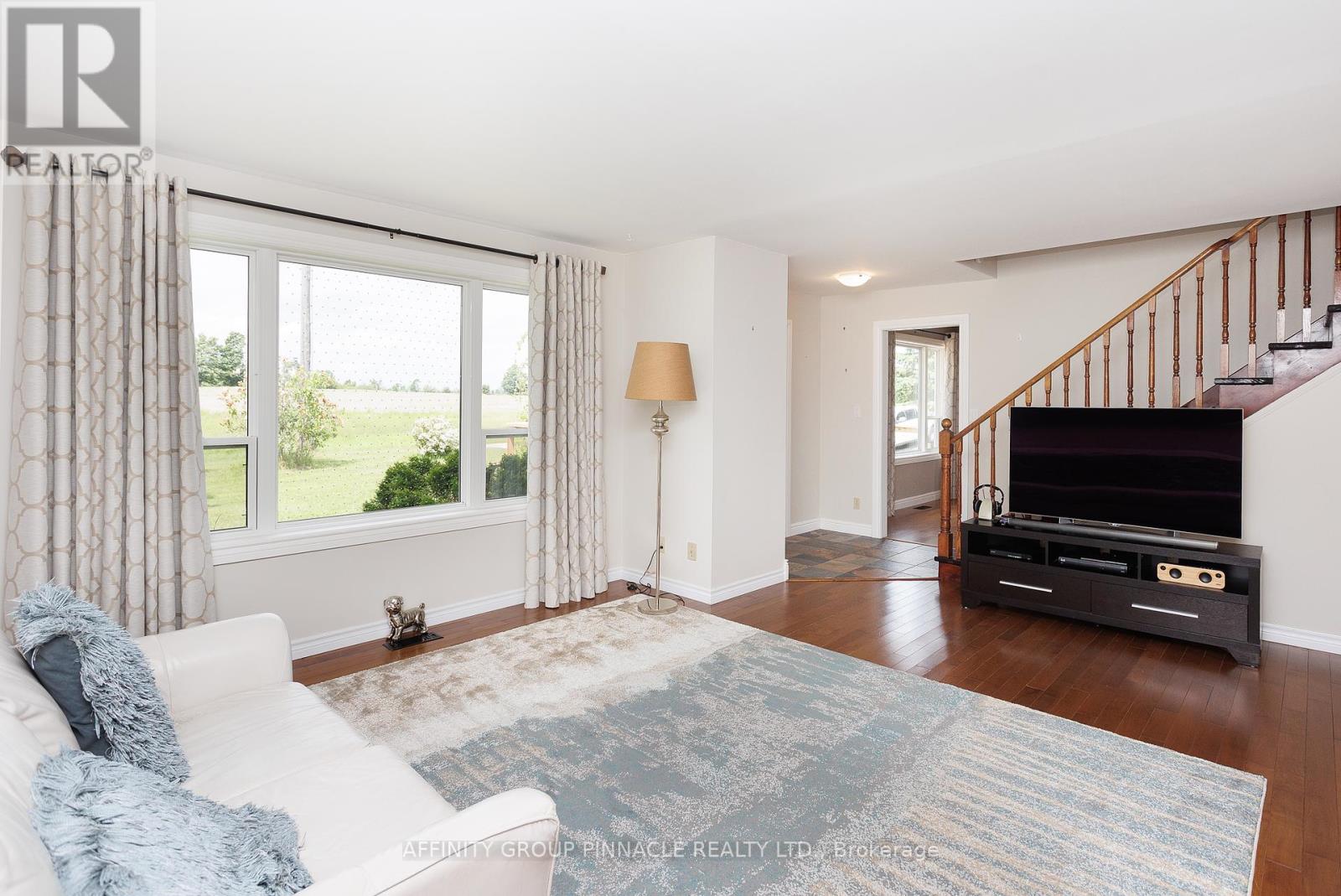 730 The Glen Road, Kawartha Lakes, Ontario  K0M 2T0 - Photo 12 - X12366261