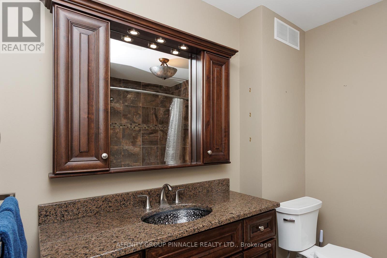 730 The Glen Road, Kawartha Lakes, Ontario  K0M 2T0 - Photo 31 - X12366261