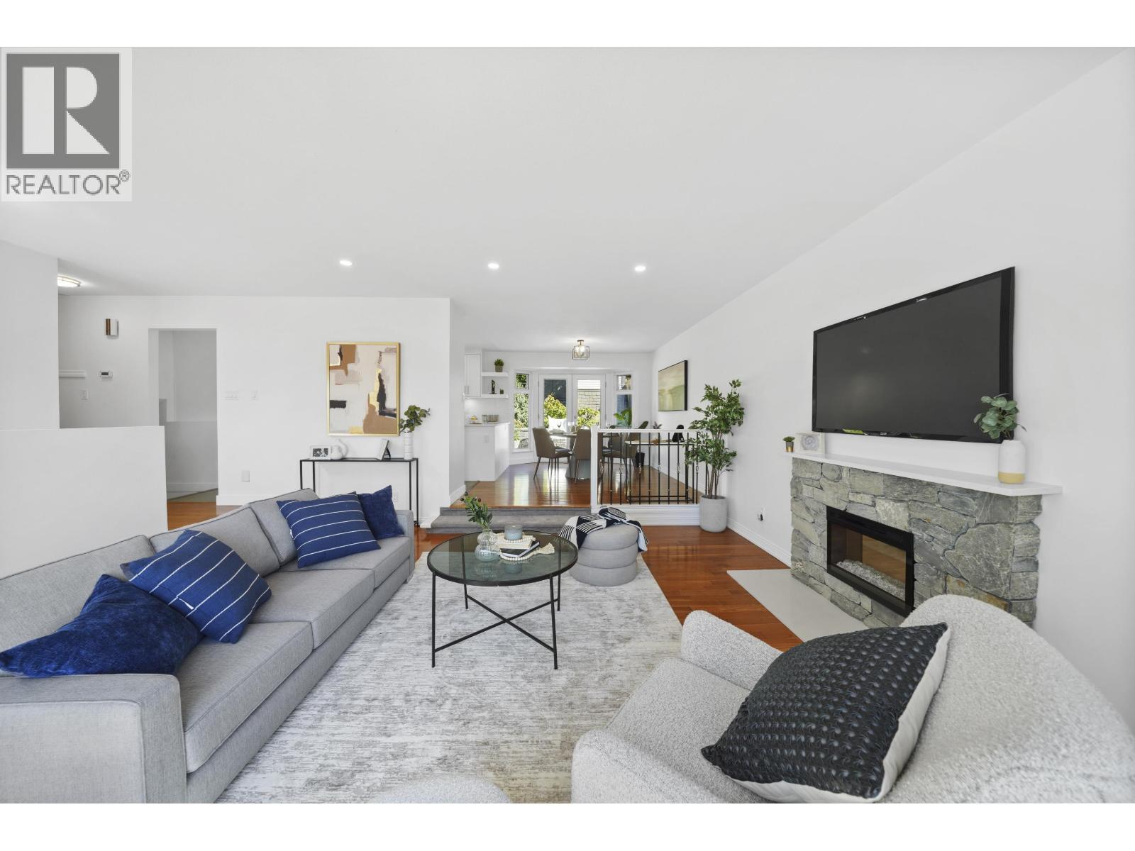 2541 Bluebell Avenue, Coquitlam, British Columbia  V3E 2H5 - Photo 4 - R3040513