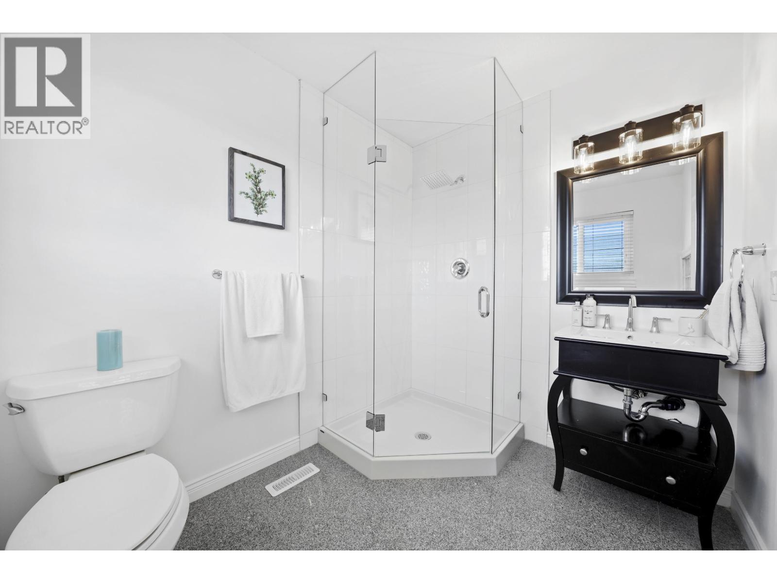 2541 Bluebell Avenue, Coquitlam, British Columbia  V3E 2H5 - Photo 16 - R3040513