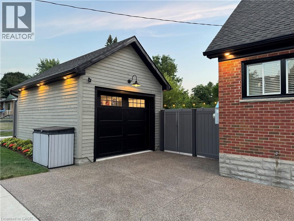 355 Blucher Boulevard, Kitchener, Ontario  N2H 5W1 - Photo 5 - 40763813