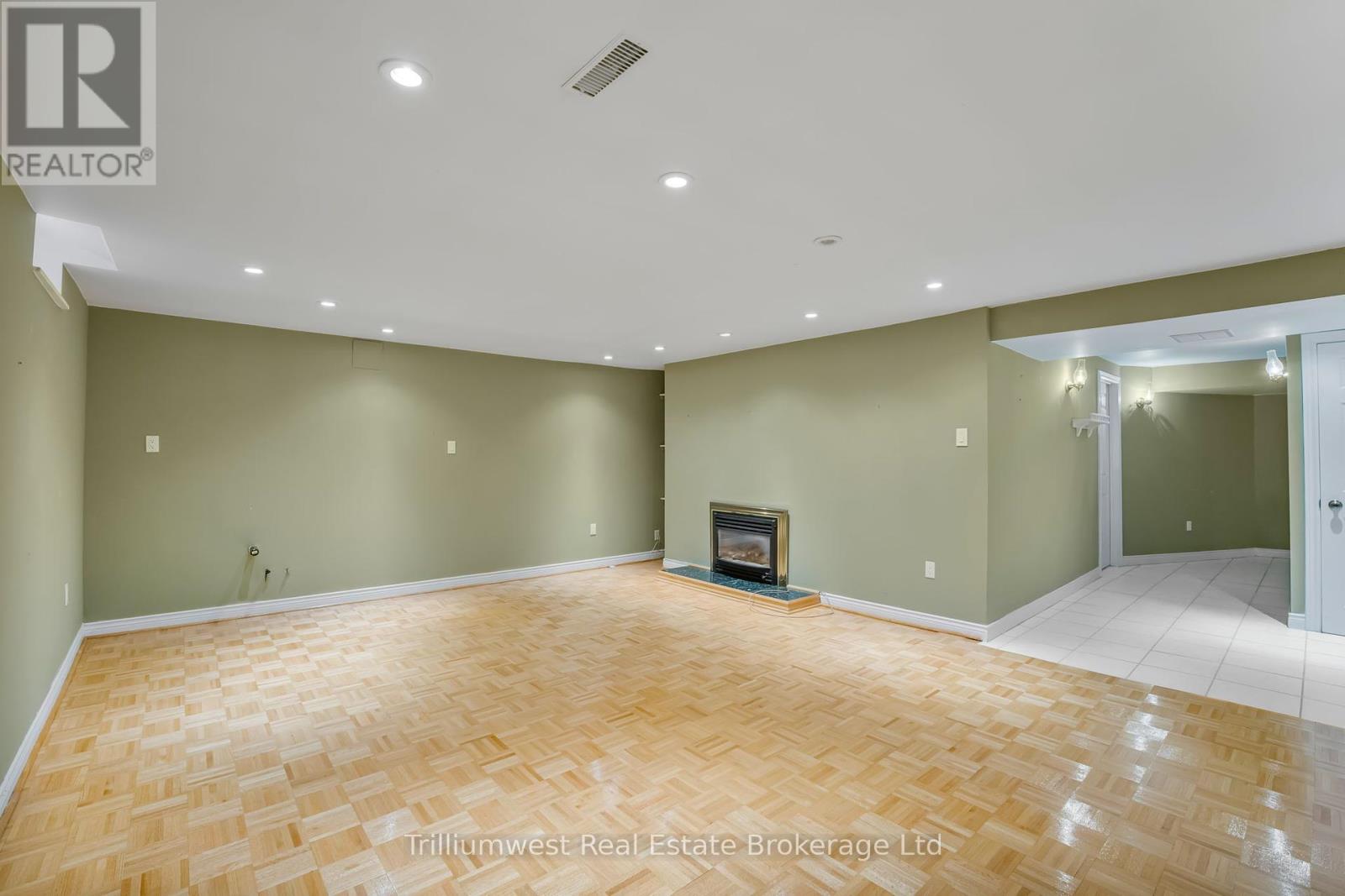 444 Bonny Meadow Road, Oakville, Ontario  L6J 6J2 - Photo 32 - W12364988