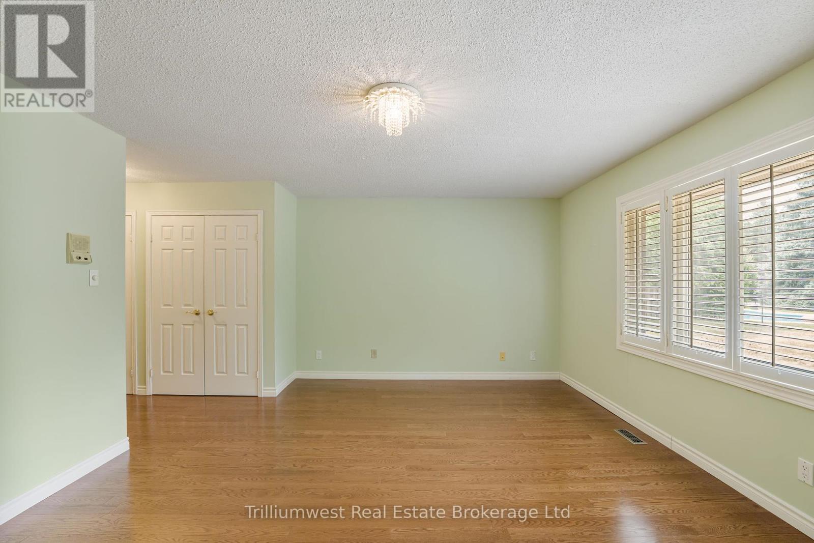 444 Bonny Meadow Road, Oakville, Ontario  L6J 6J2 - Photo 20 - W12364988