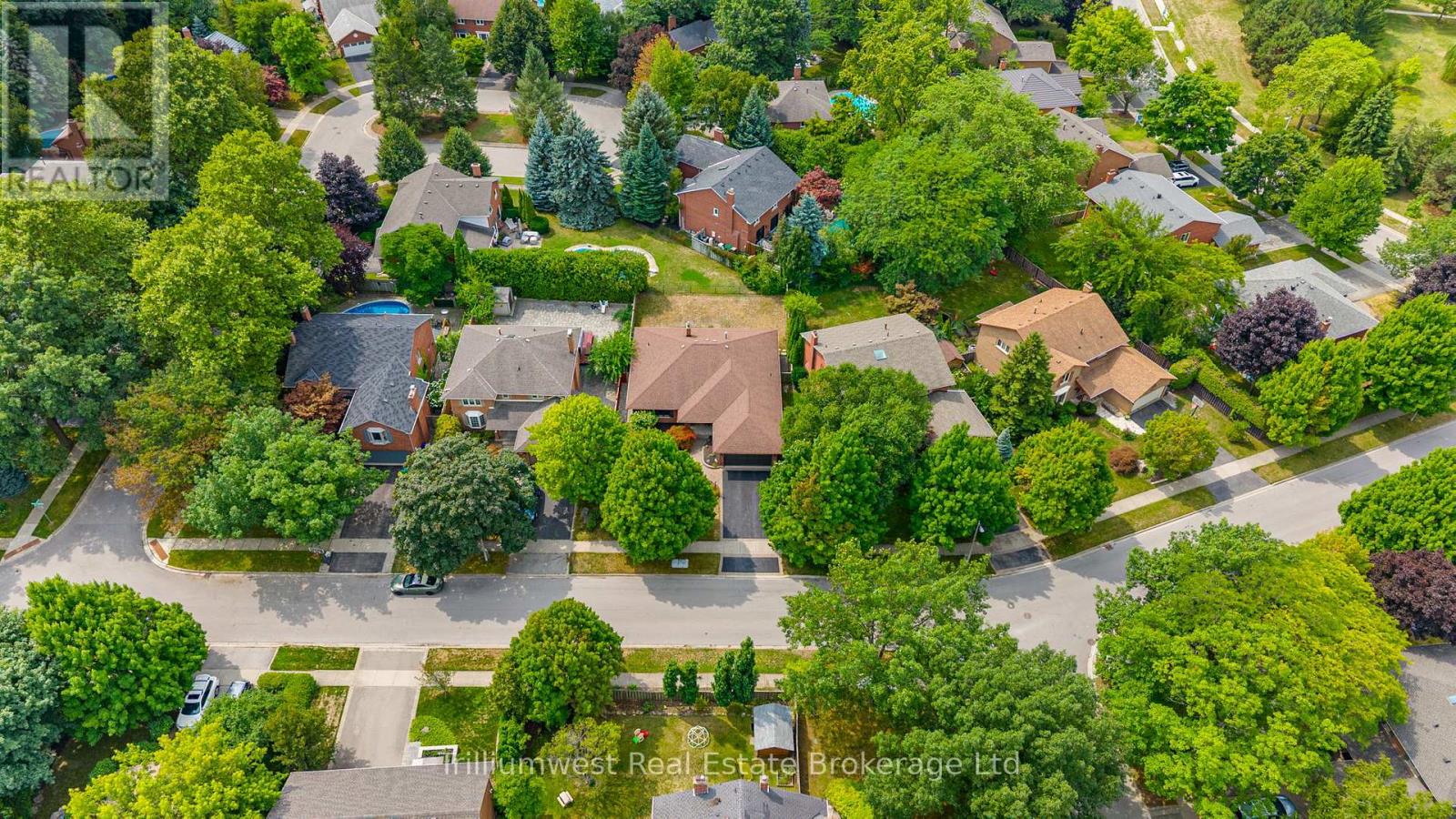 444 Bonny Meadow Road, Oakville, Ontario  L6J 6J2 - Photo 43 - W12364988
