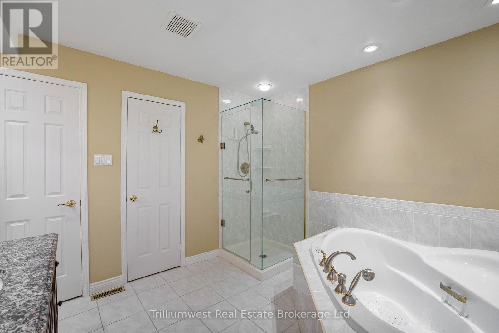 444 Bonny Meadow Road, Oakville, Ontario  L6J 6J2 - Photo 22 - W12364988