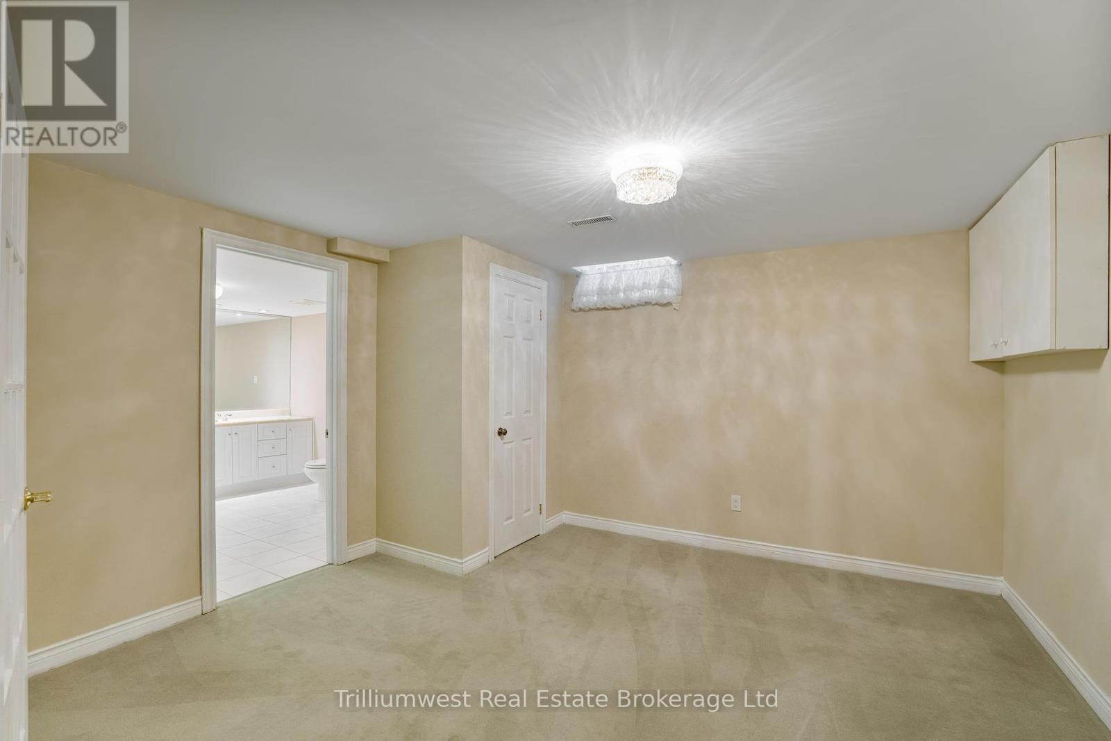444 Bonny Meadow Road, Oakville, Ontario  L6J 6J2 - Photo 33 - W12364988