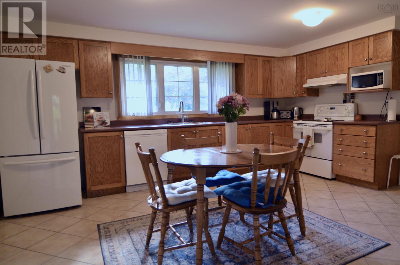 Property at 32 Tremont Street image 4