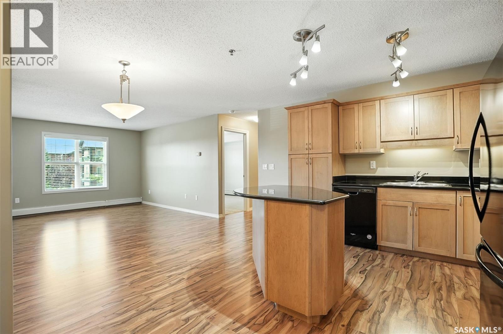 Property at 215B 103 Wellman CRESCENT image 3