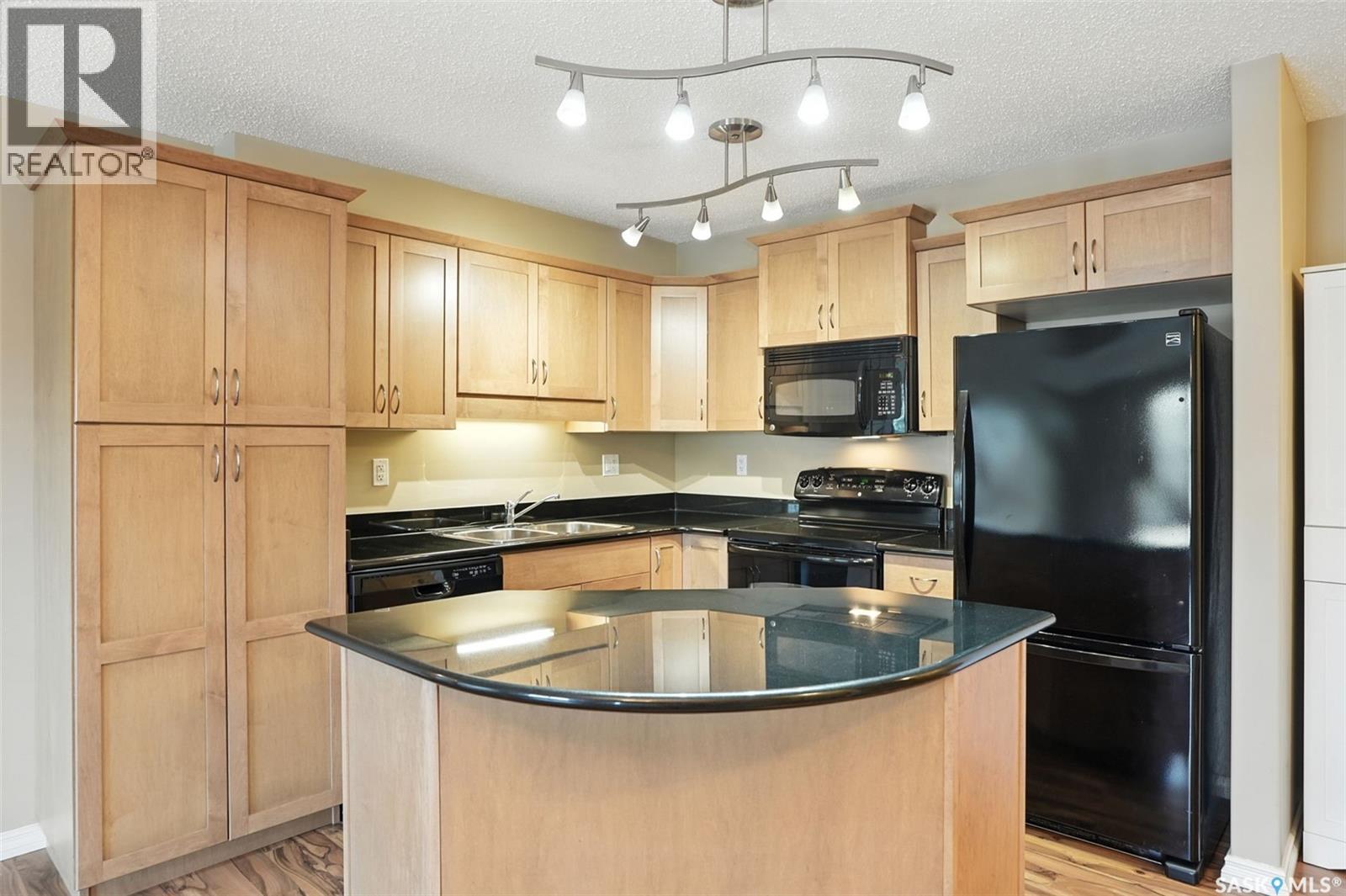 Property at 215B 103 Wellman CRESCENT image 5