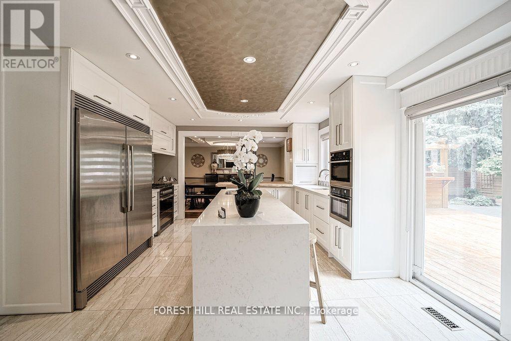 160 Banbury Road, Toronto (Banbury-Don Mills), Ontario  M3B 2L8 - Photo 10 - C12366246