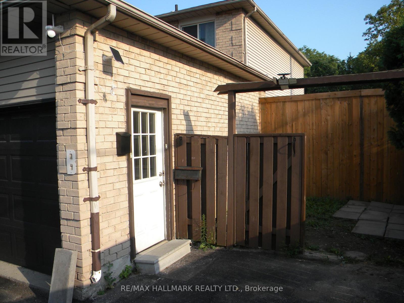 1301 Anton Square, Pickering, Ontario  L1V 5S4 - Photo 1 - E12366274