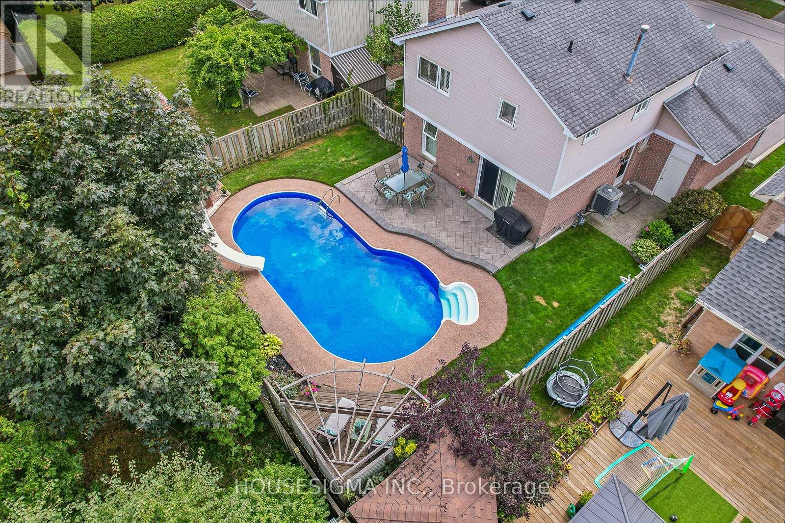 47 Winston Crescent, Whitby, Ontario L1N 6Y3 - Photo 3 - E12366359