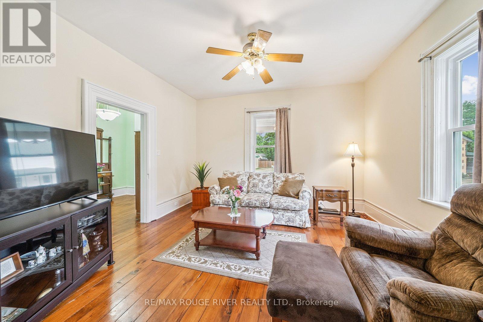 21 Centre Avenue, Trent Hills, Ontario  K0L 1L0 - Photo 8 - X12282157