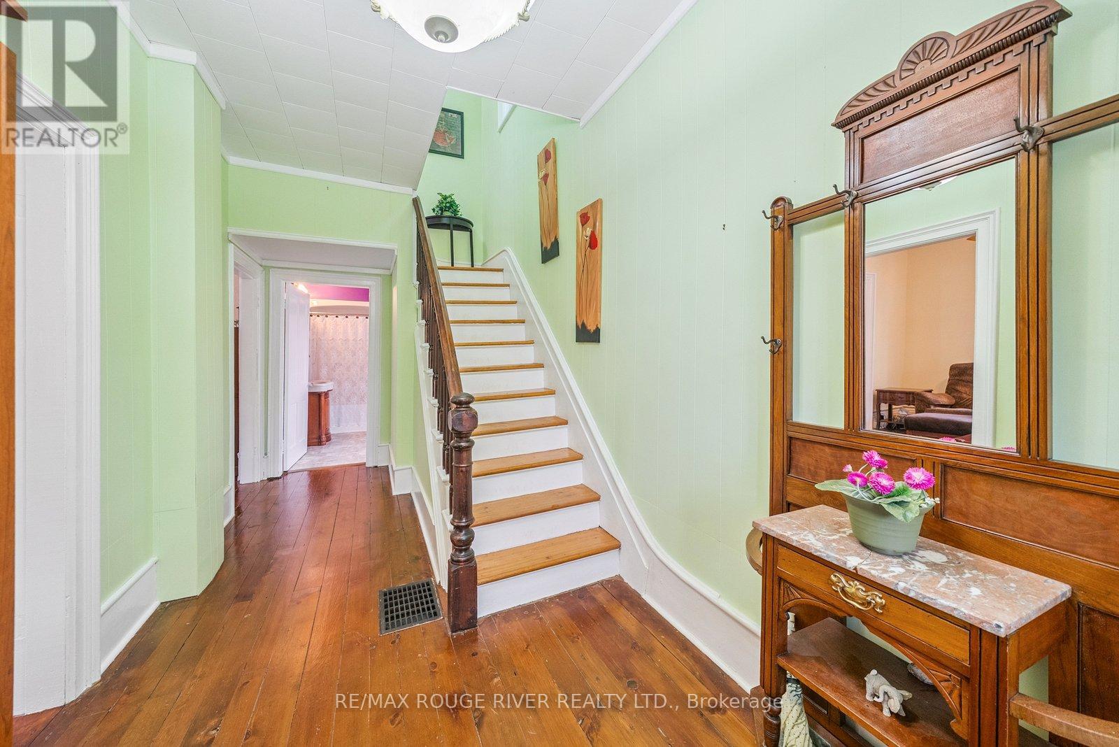 21 Centre Avenue, Trent Hills, Ontario  K0L 1L0 - Photo 4 - X12282157